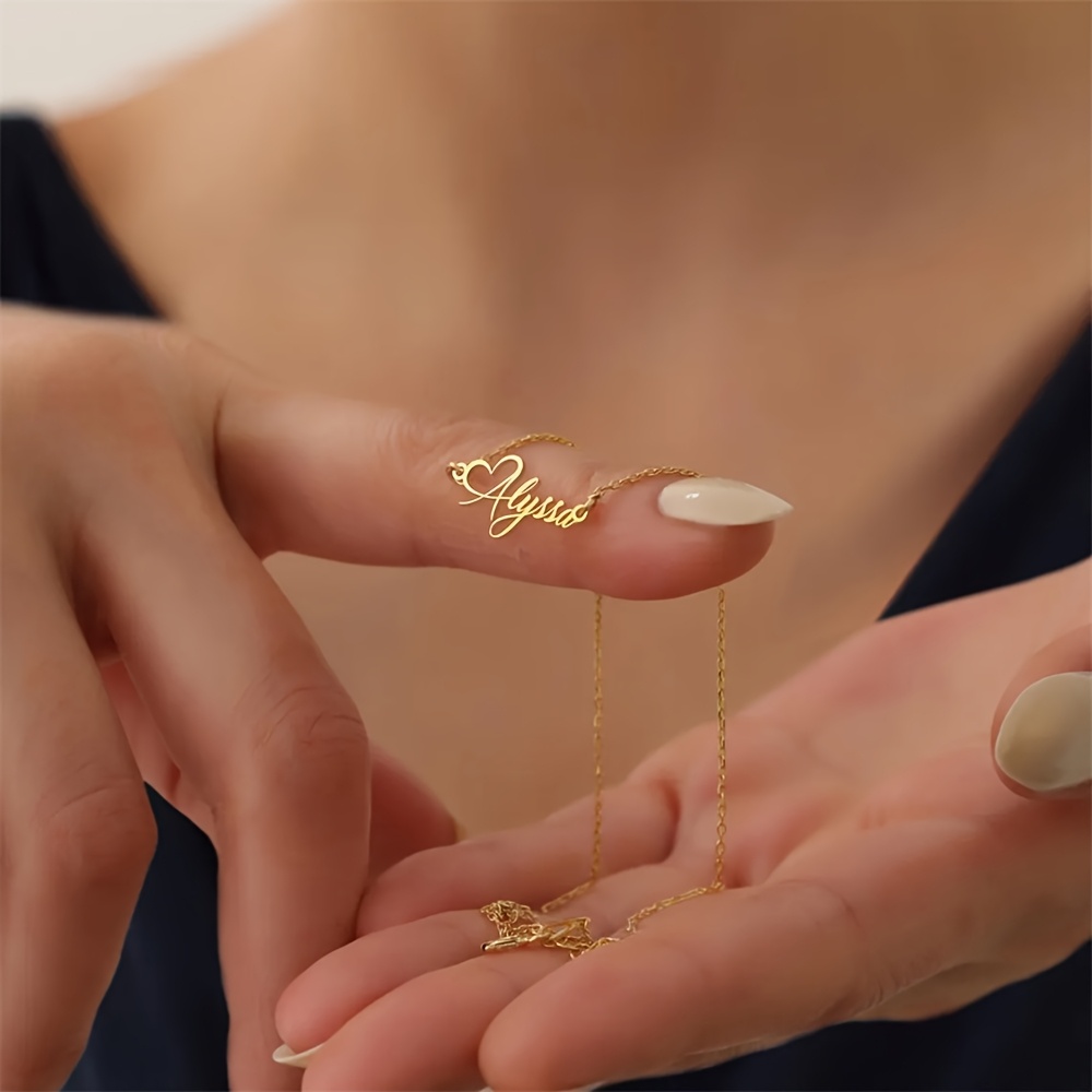 カスタムネームラブハートネックレス 女性用 ステンレススチー - Birth Flower Necklace のレビューと価格