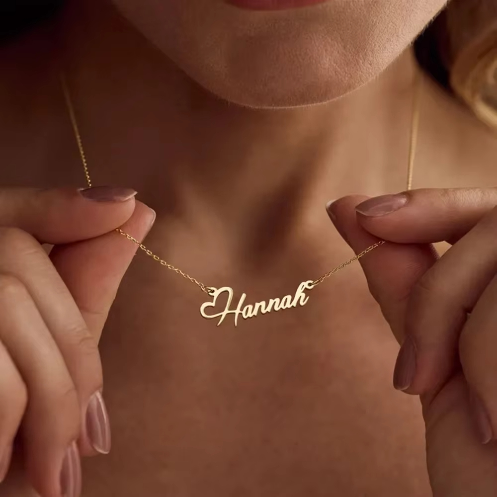 カスタムネームラブハートネックレス 女性用 ステンレススチー - Birth Flower Necklace のレビューと価格